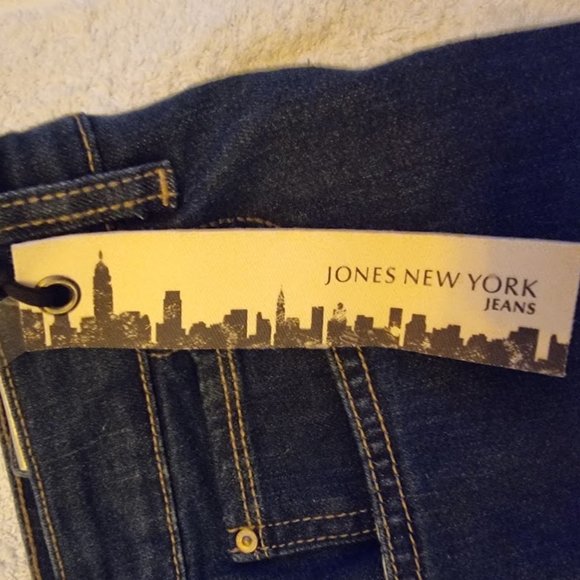 Jones New York Jeans, Soho Ankle, 16, NWT, Waist 33 - Picture 3 of 8